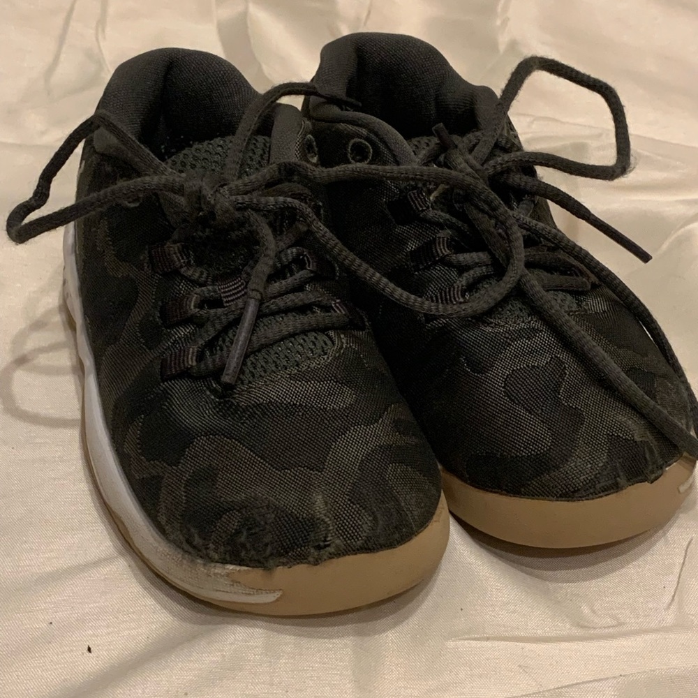 Boys Nike Camo Sneakers